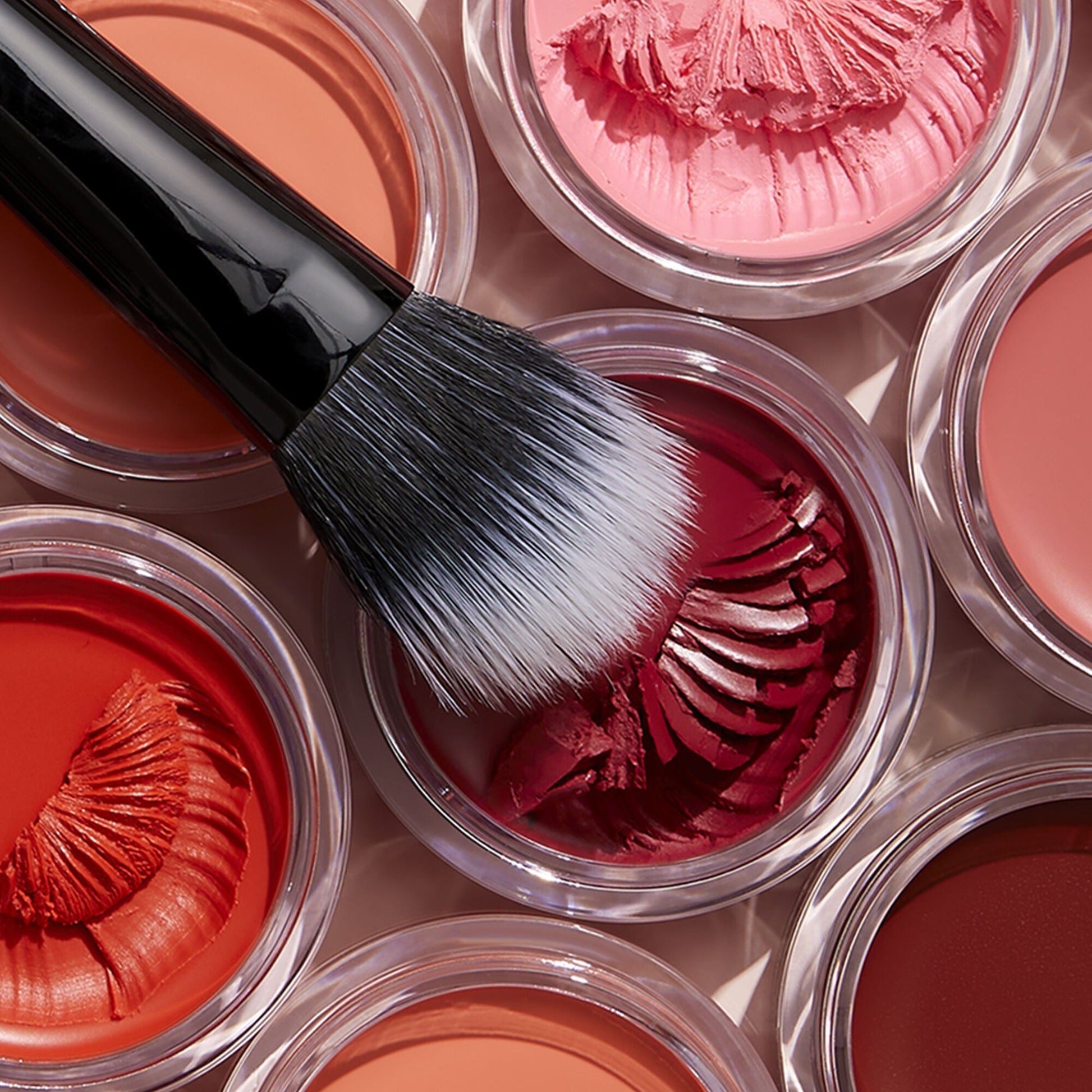 putty-blush-brush-q2 011321_PuttyBlush-Brush_V2_COMP_Final_IGF2.jpg
