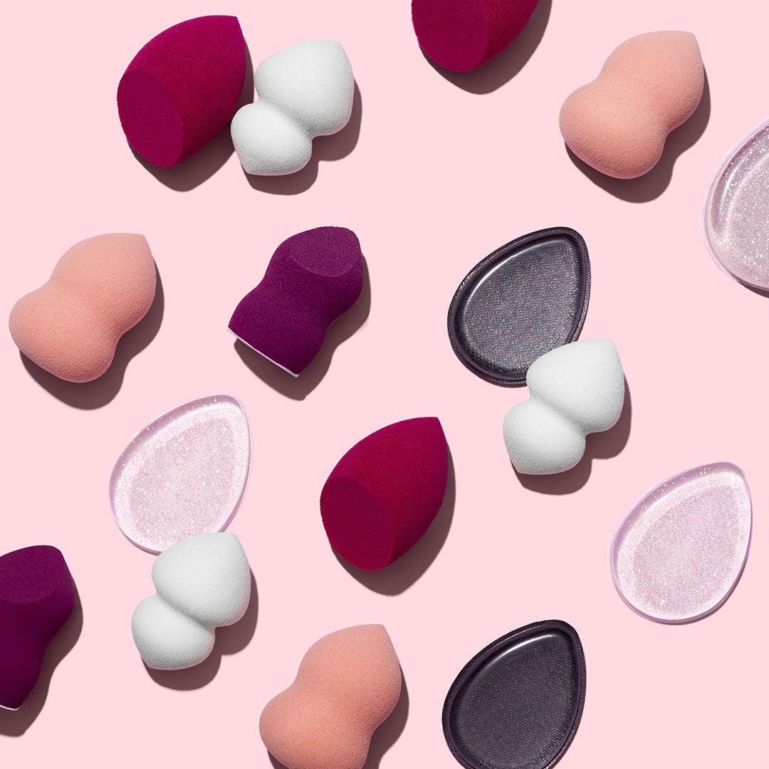blending-and-highlighting-sponge-duo-b6 0619_SocialIGF_Sponges1_b1fd4502-7674-4b0c-86df-28fe31a55570.jpg