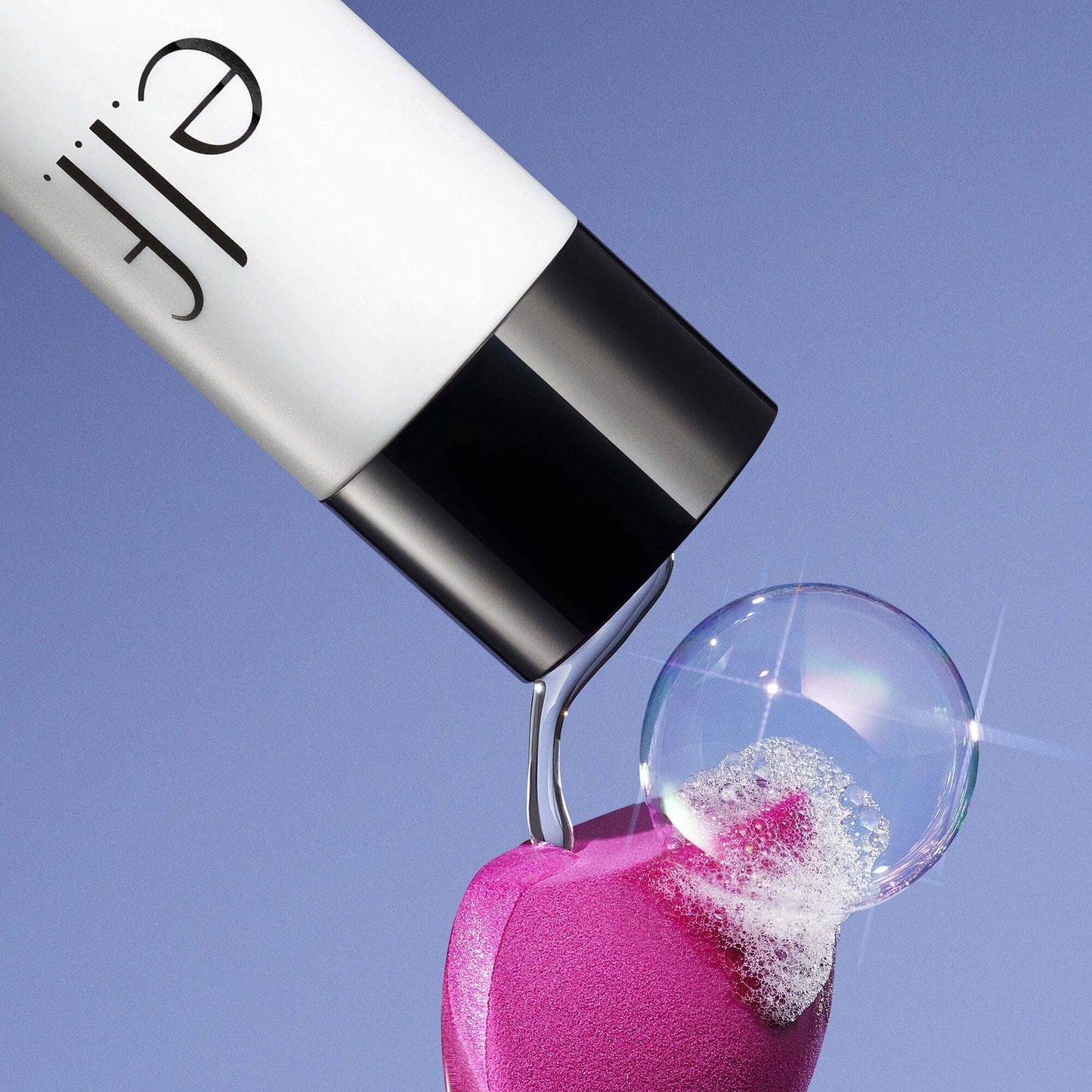 clean-queen-liquid-brush-and-sponge-cleaner-y8 111124_elf_CleanQueen_Tools_0032_MAIN-HELICON_358_w2QC_IGF.jpg