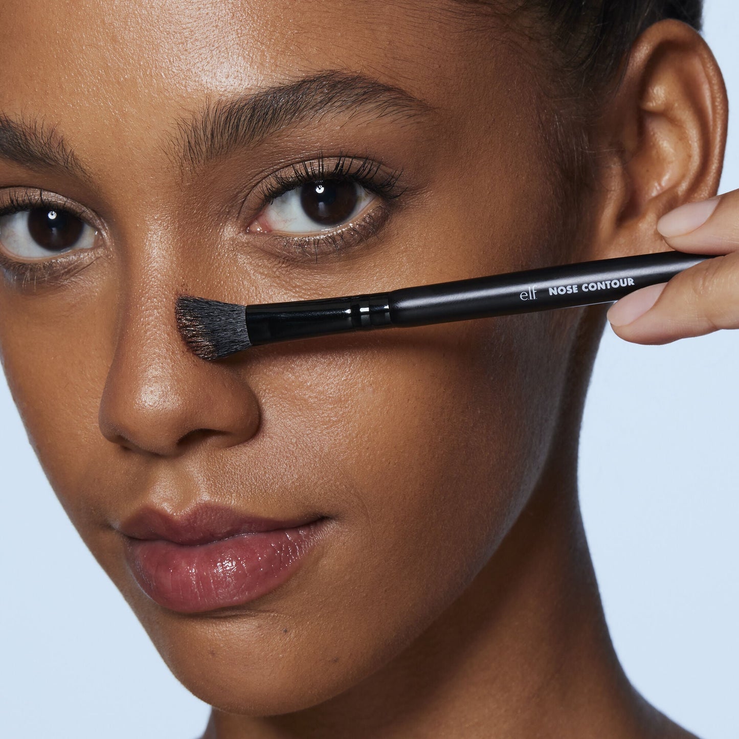dual-ended-nose-contour-brush-f5 81283_Nose_Contour_Brush.jpg