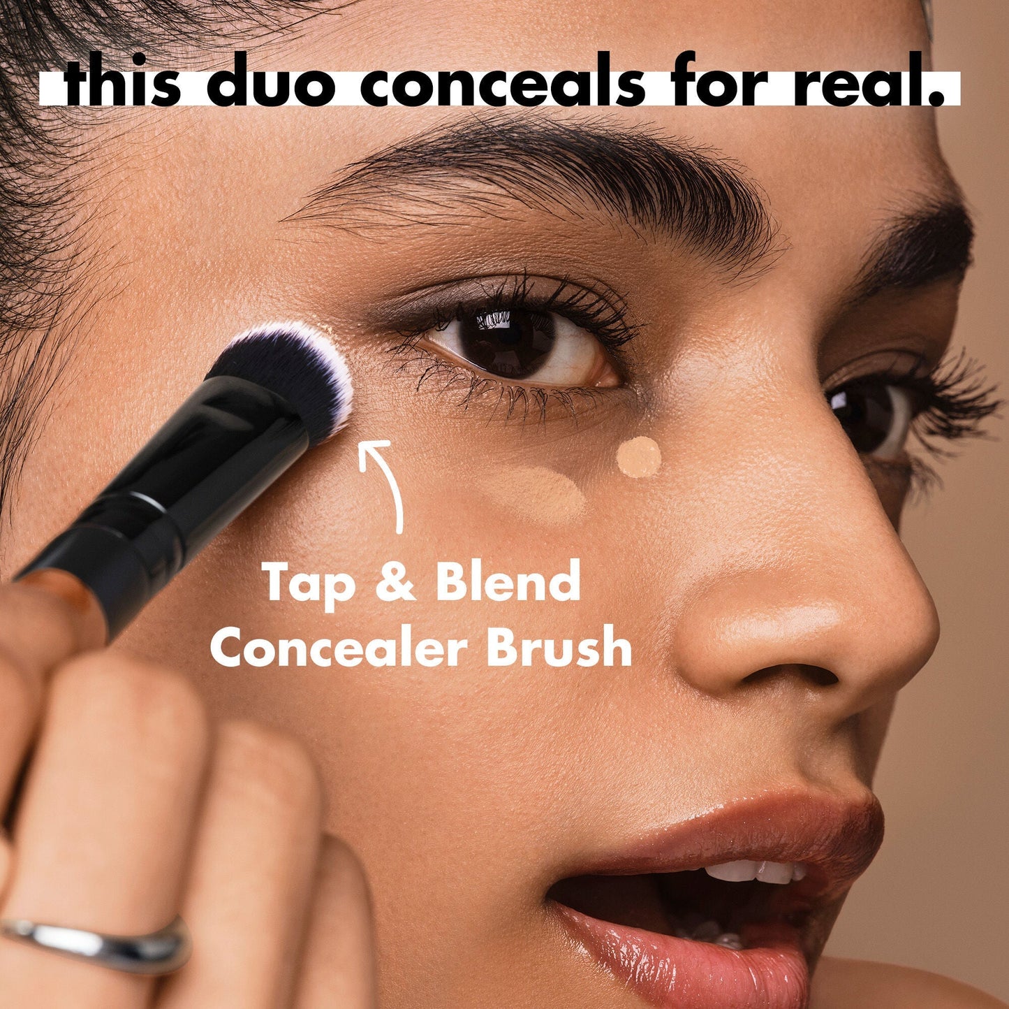 soft-glam-satin-concealer-e4 SP26_EDUCATION_SOFTGLAM_CONCEALER_BRUSH_DUO_f8aab338-caa0-4d9b-ae9d-11bbfe9ea1c7.jpg